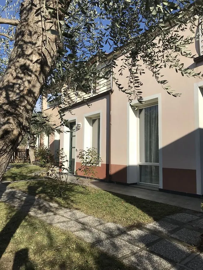 *** Aparthotel Villaggio Rta Borgoverde Imperia Italien